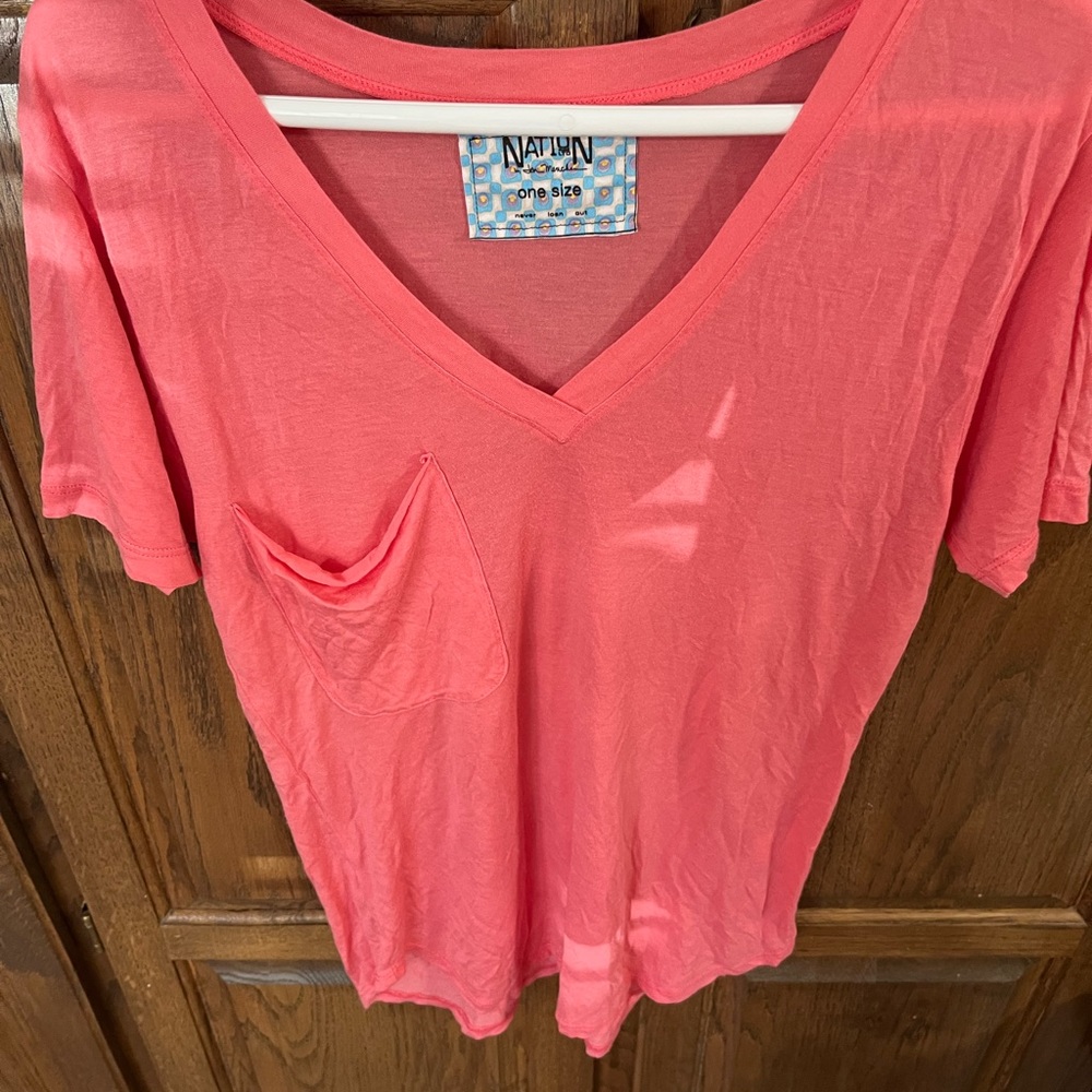 NATION LTD one size coral colored front pocket tee